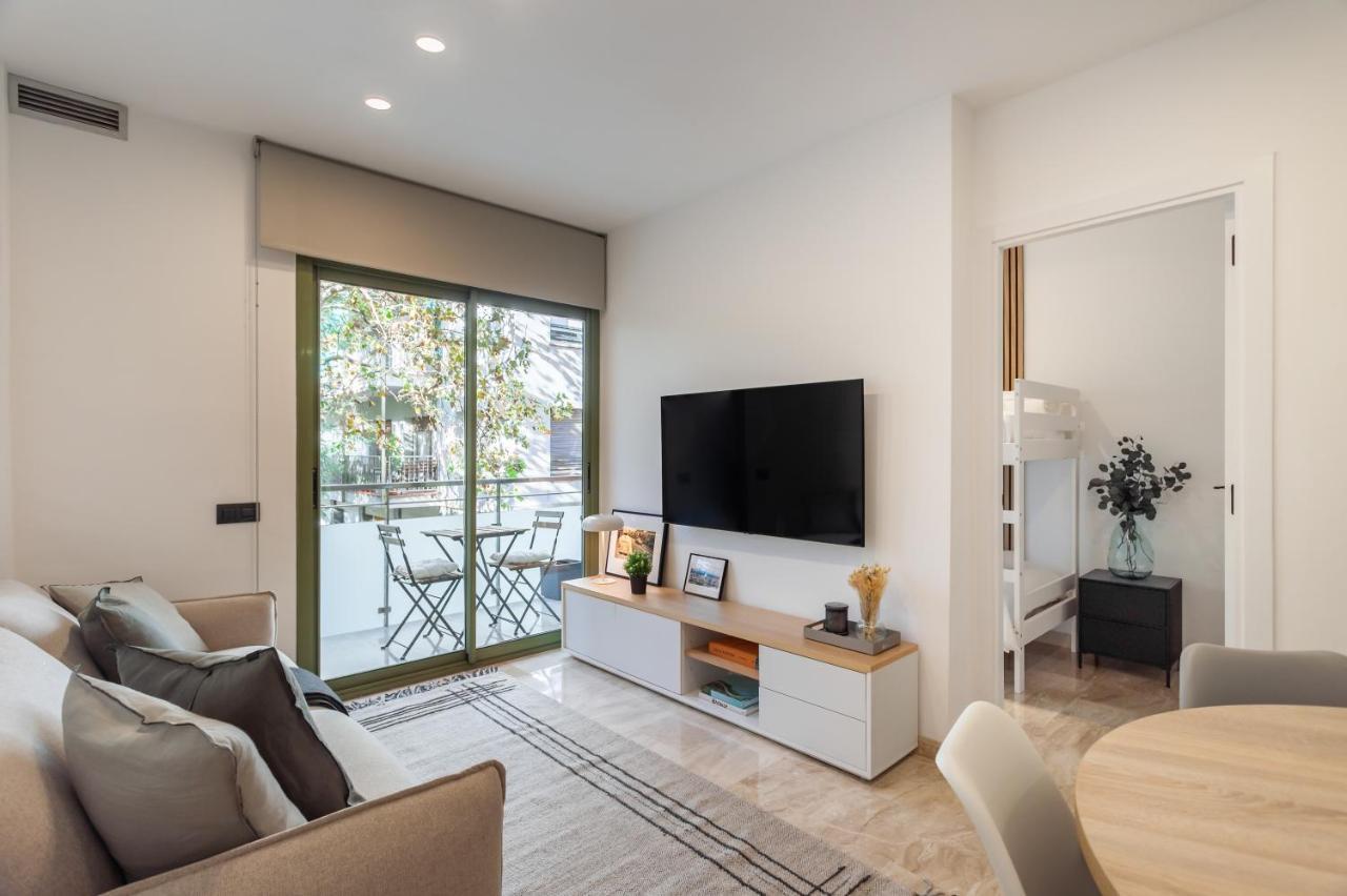 Cozy Apartment Les Corts Barcelona Exterior foto