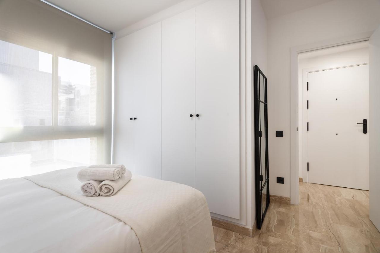 Cozy Apartment Les Corts Barcelona Exterior foto