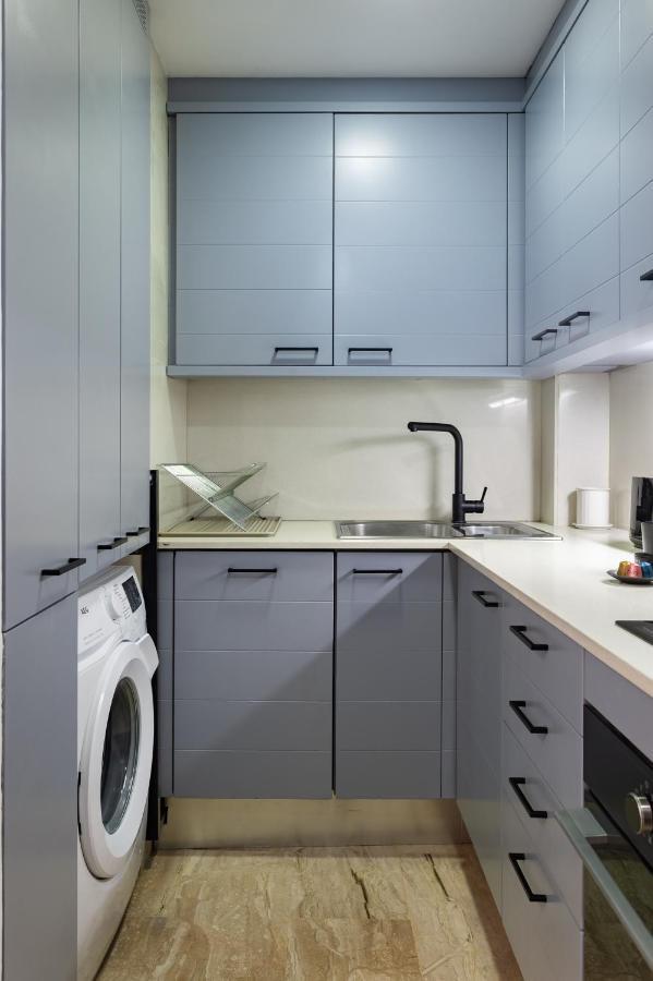 Cozy Apartment Les Corts Barcelona Exterior foto