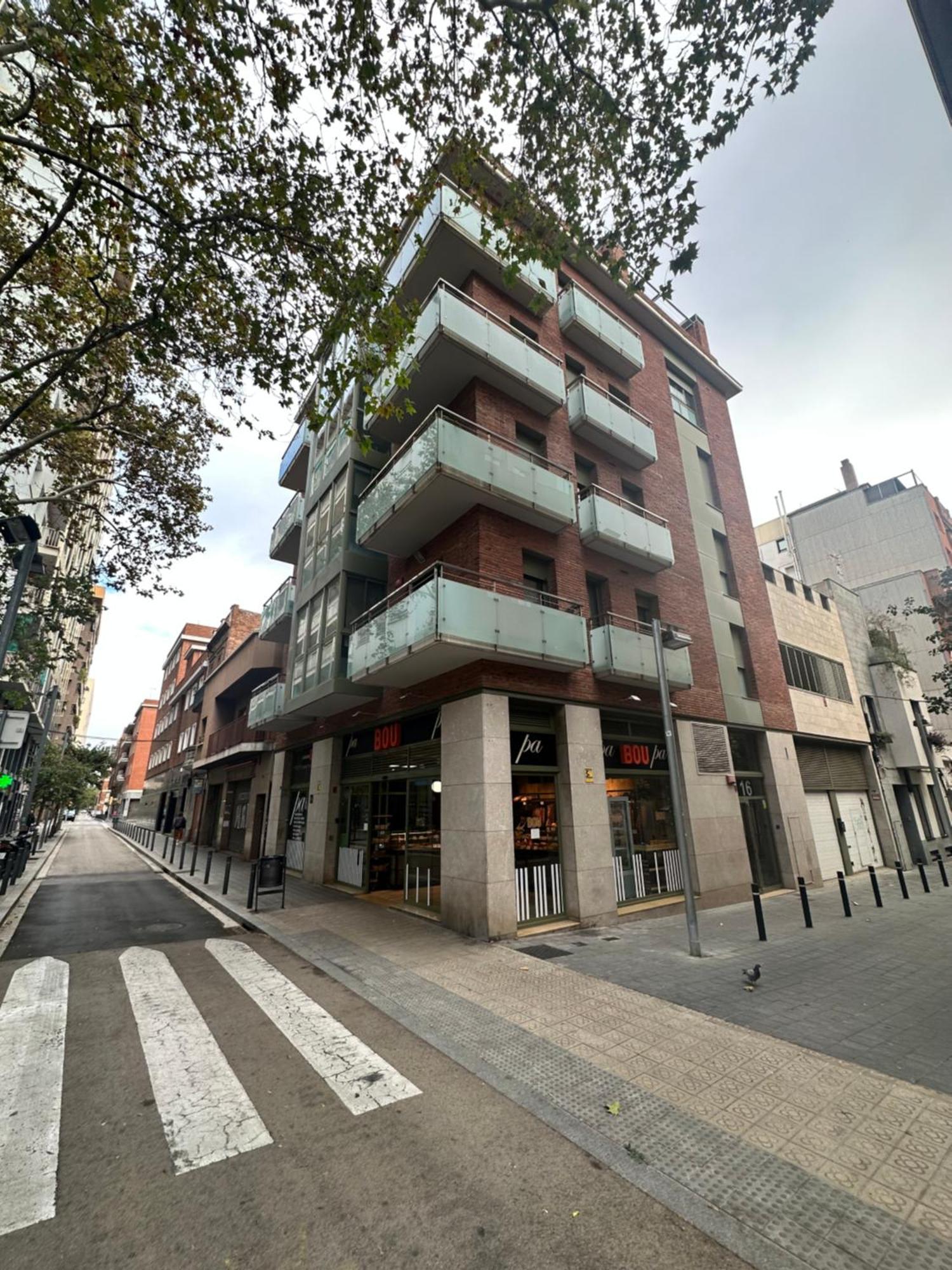 Cozy Apartment Les Corts Barcelona Exterior foto